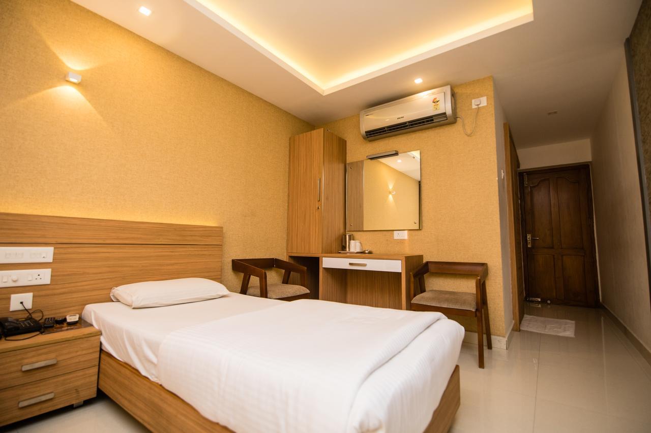 Hotel Kapilavasthu Palakkad Exterior photo
