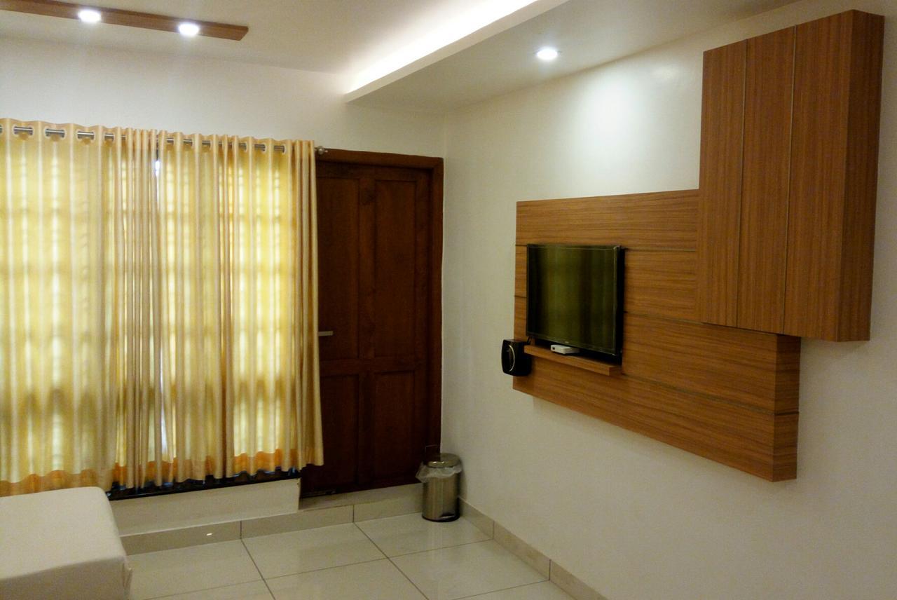 Hotel Kapilavasthu Palakkad Exterior photo