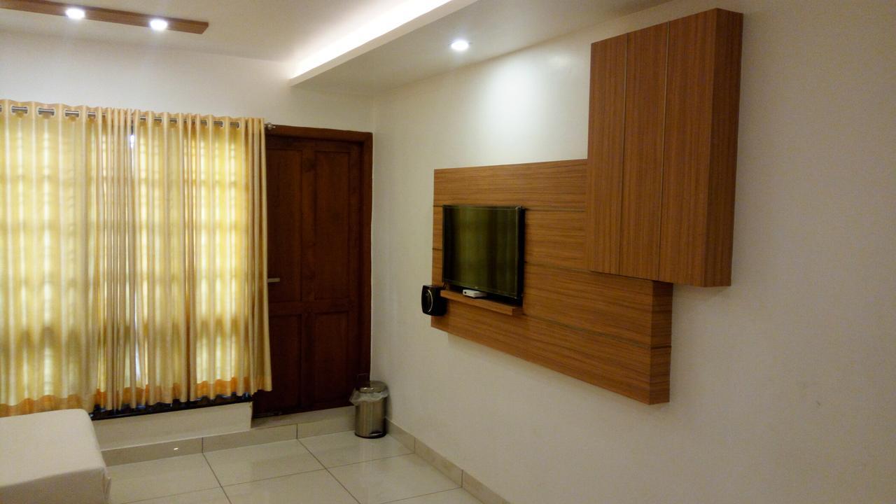 Hotel Kapilavasthu Palakkad Exterior photo