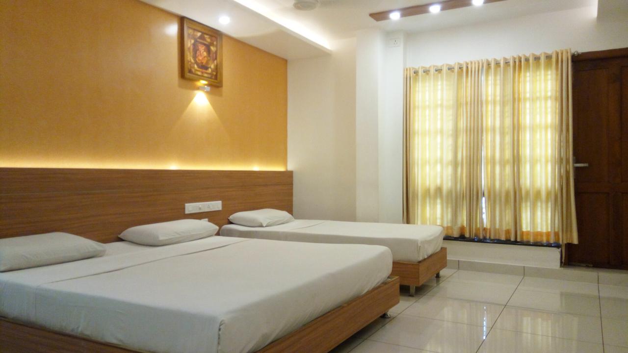 Hotel Kapilavasthu Palakkad Exterior photo