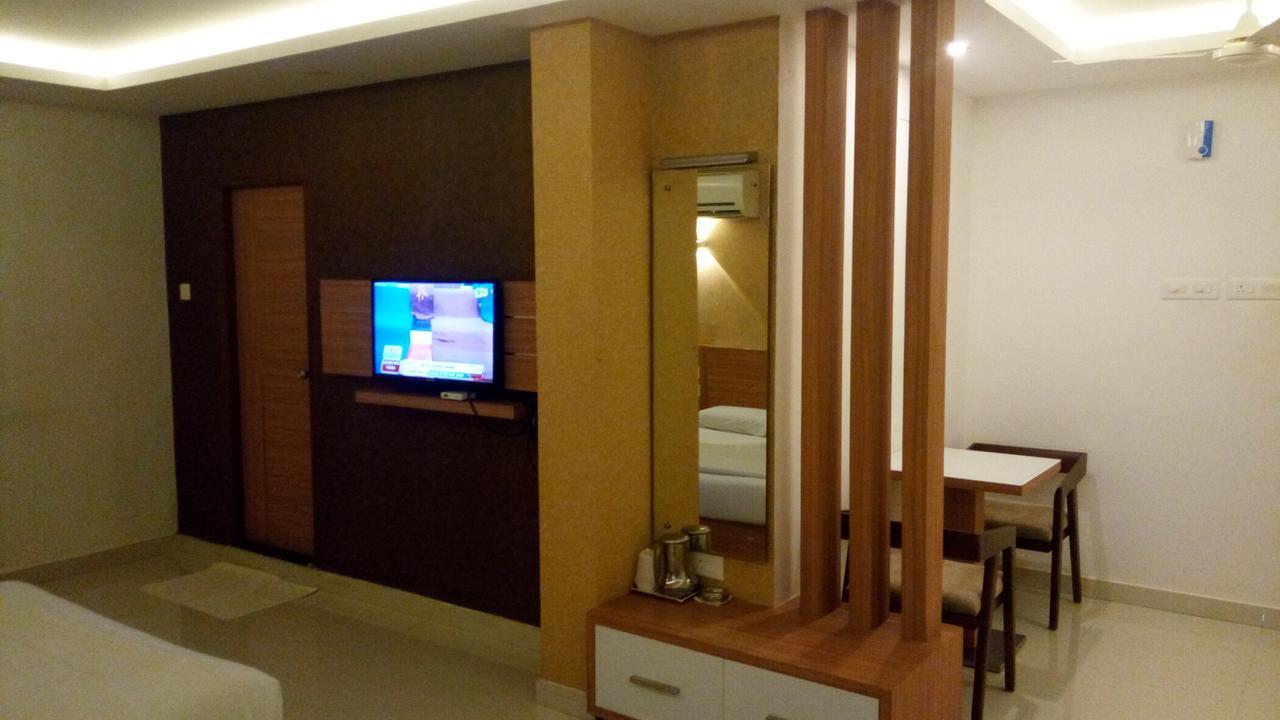 Hotel Kapilavasthu Palakkad Exterior photo