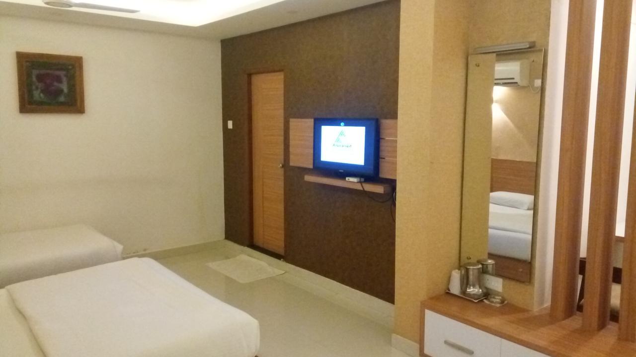 Hotel Kapilavasthu Palakkad Exterior photo