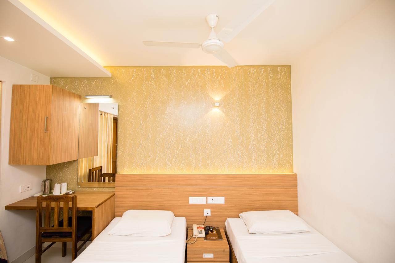 Hotel Kapilavasthu Palakkad Exterior photo